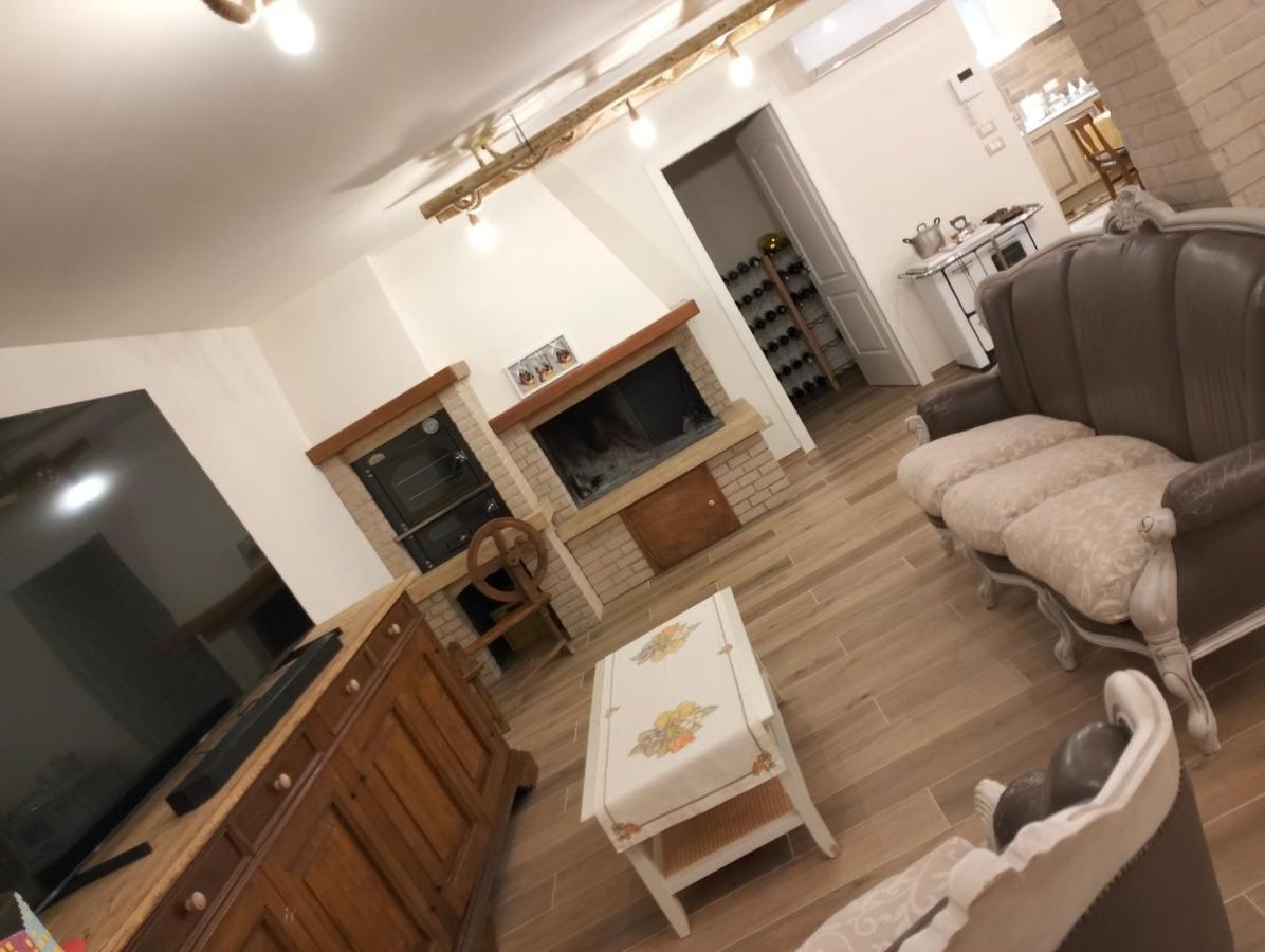 兰恰诺Casa Crognale别墅 外观 照片